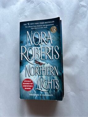 Nora Roberts Northern Lights 2005 Trade Paperback Romance Suspense Fiction